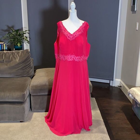Women’s Pink Plus Sized Formal Party Dress with Matching Jacket Size 24 - Picture 8 of 11